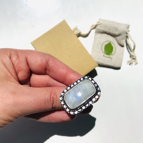 Rainbow Moonstone gem stone crystal rectangular Ring sterling silver 925 Size 7 - Picture 3 of 7